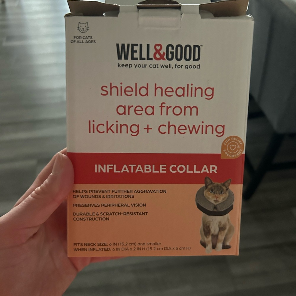 Well & Good Inflatable Collar for Cats